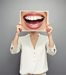 8 Everyday Habits That Harm Your Smile